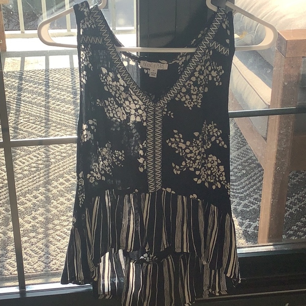 Navy blue with white flowers flown tank top size medium